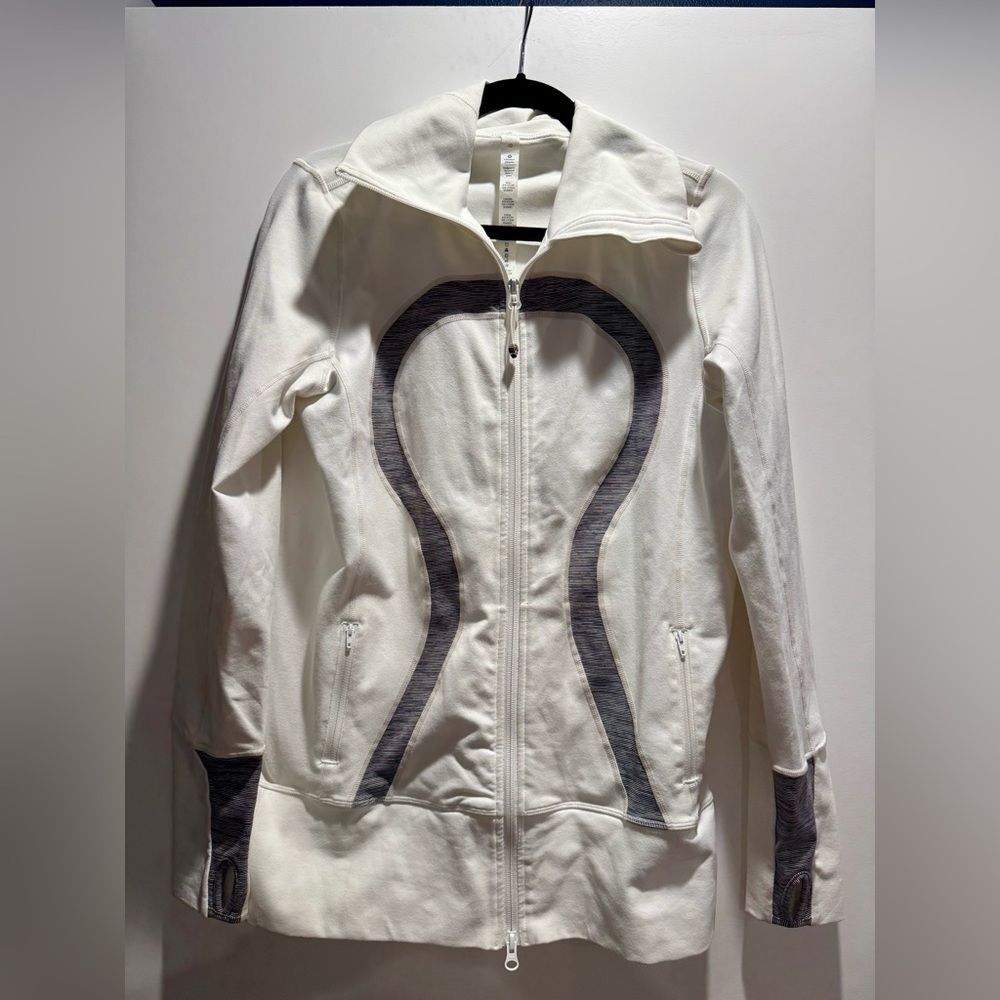 Lululemon In Stride Jacket - Picture 8 of 11